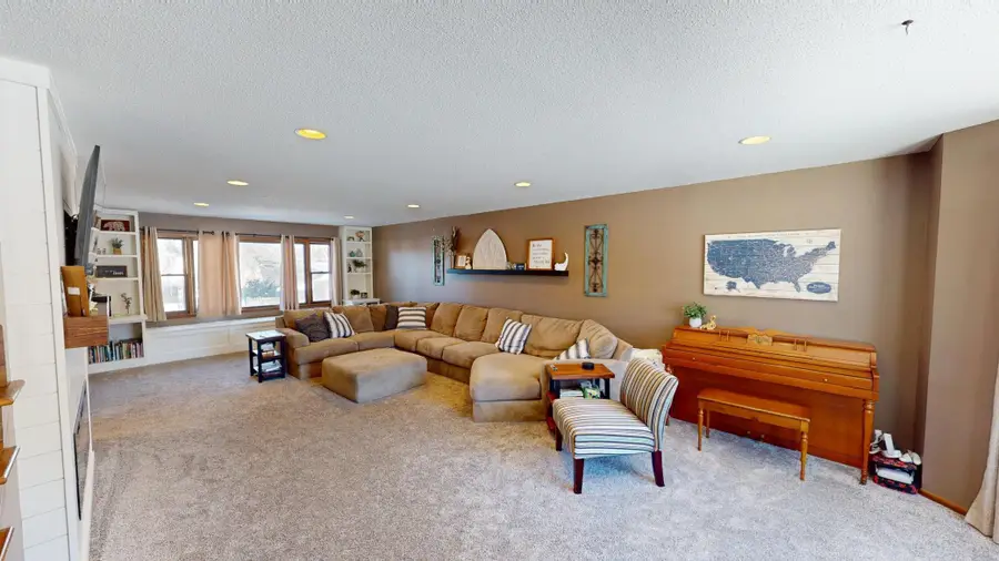 404 Garden Road, Albert Lea, MN 56007 - #2