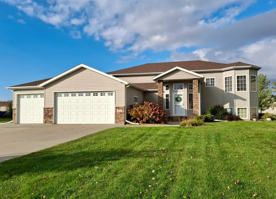 528 Prescott Lane, West Fargo, ND 58078 - #2