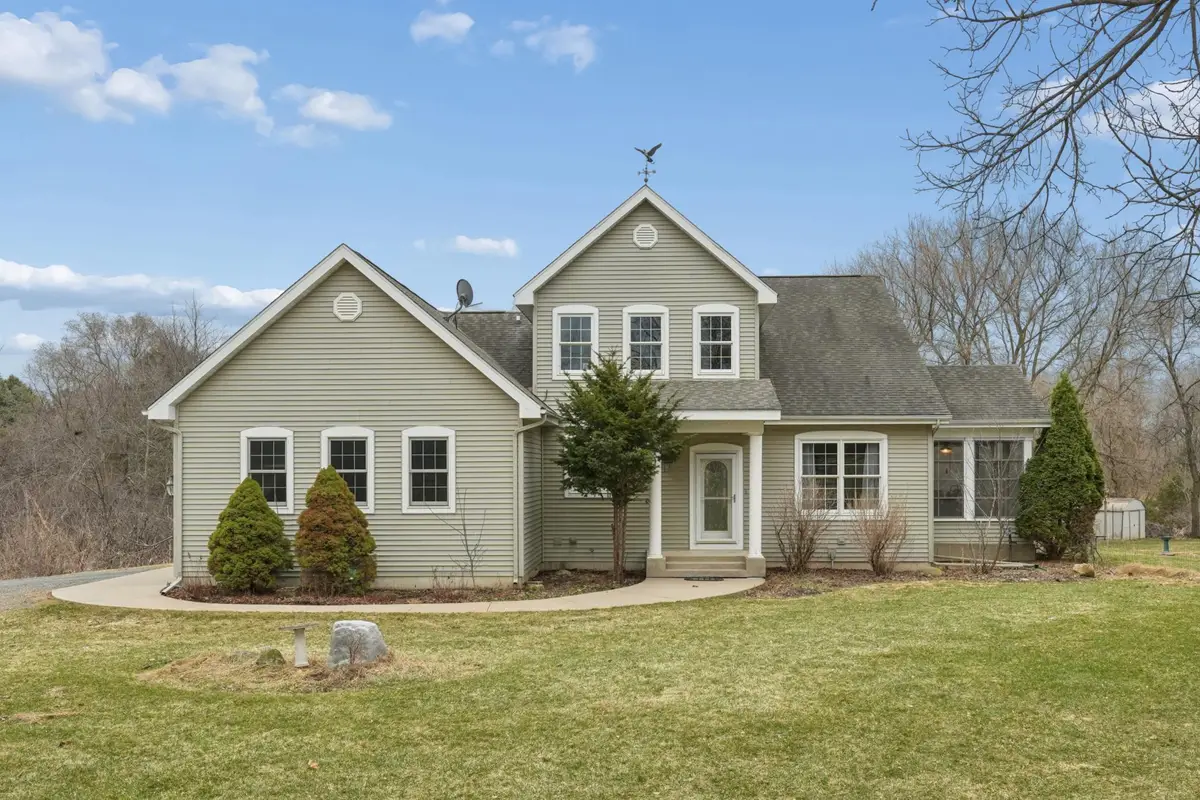 287 Plainview Drive, River Falls, WI 54022 - #1