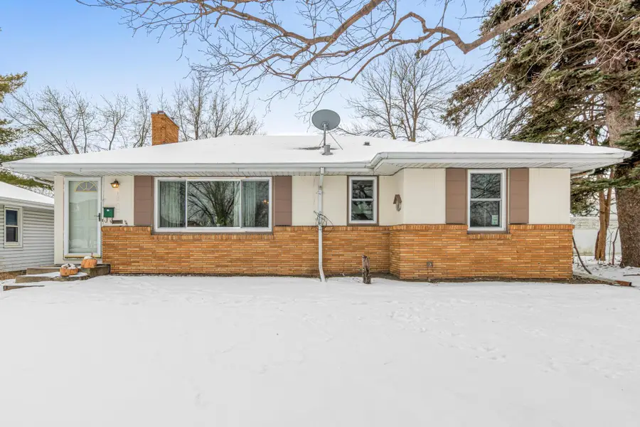 1800 37th Avenue Ne, Minneapolis, MN 55421 - Image #2