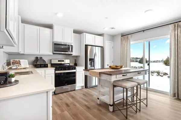 13684 Kaylemore Trail, Rosemount, MN 55068