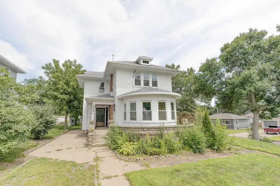902 White Street, Jackson, MN 56143 - #2