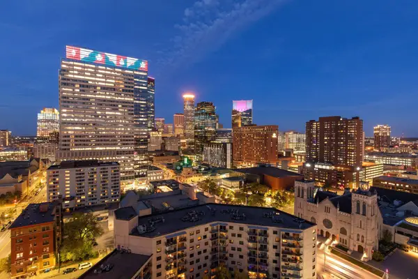 1225 Lasalle Avenue #2301, Minneapolis, MN 55403