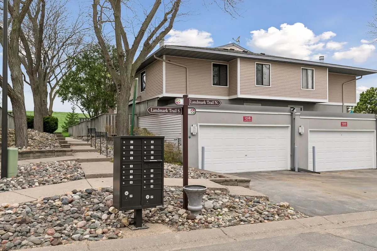 1318 Landmark Trail N, Hopkins, MN 55343 - #1