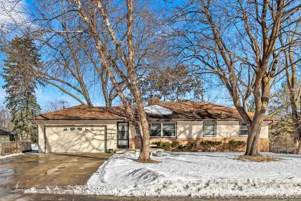 2310 Jones Place W, Bloomington, MN 55431