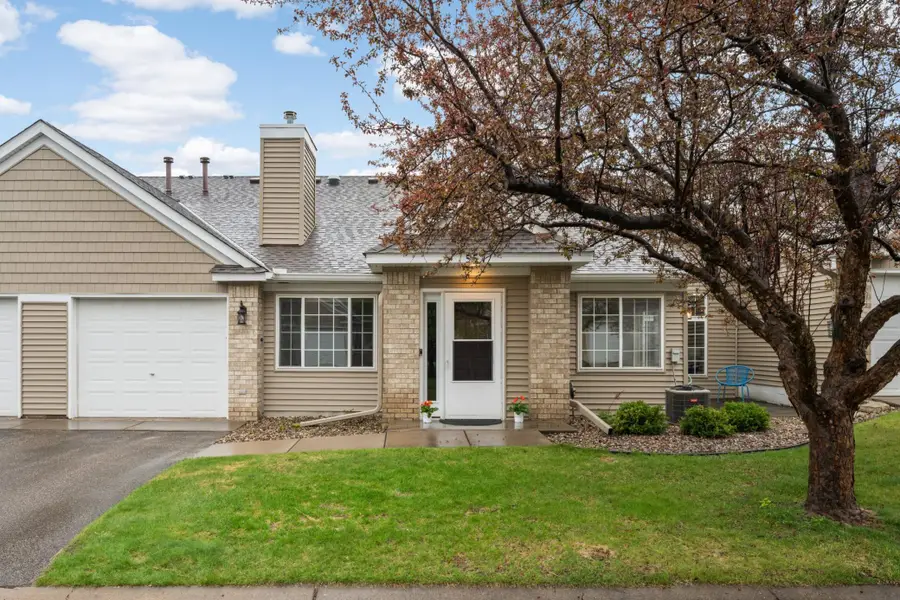 557 Mission Hills Drive, Chanhassen, MN 55317 - #2