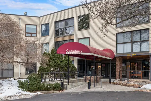 2485 Canabury Drive #212, Little Canada, MN 55117