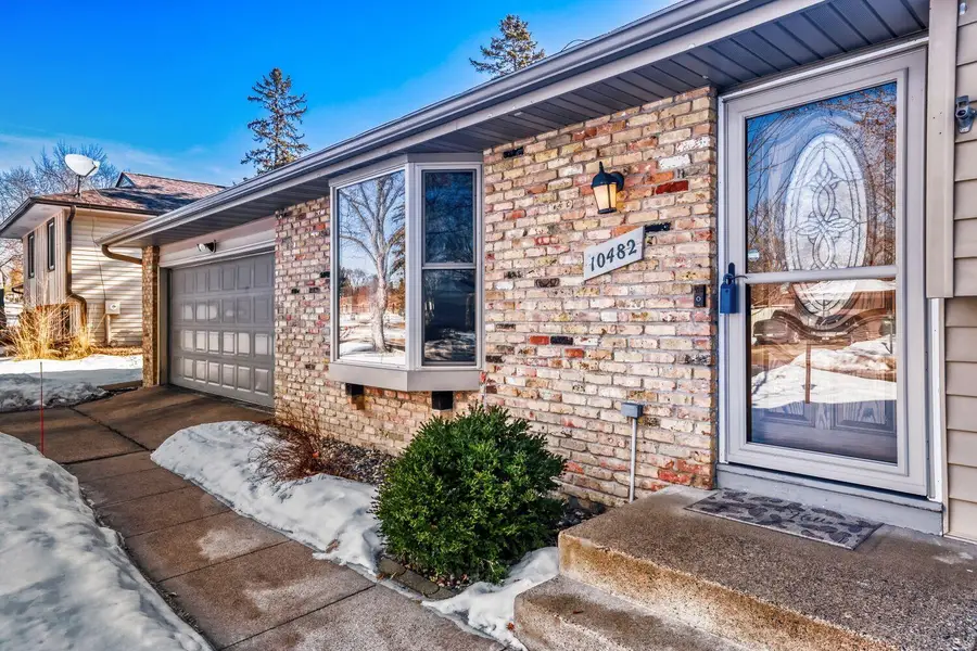 10482 Thrush Street Nw, Coon Rapids, MN 55433 - #2