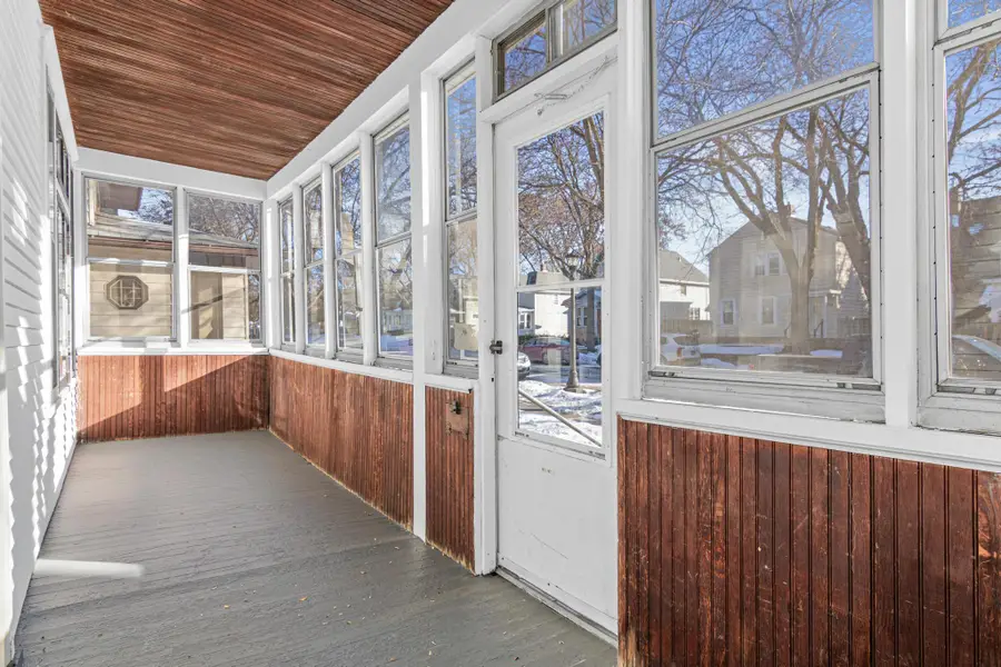 855 Juno Avenue, Saint Paul, MN 55102 - Image #2