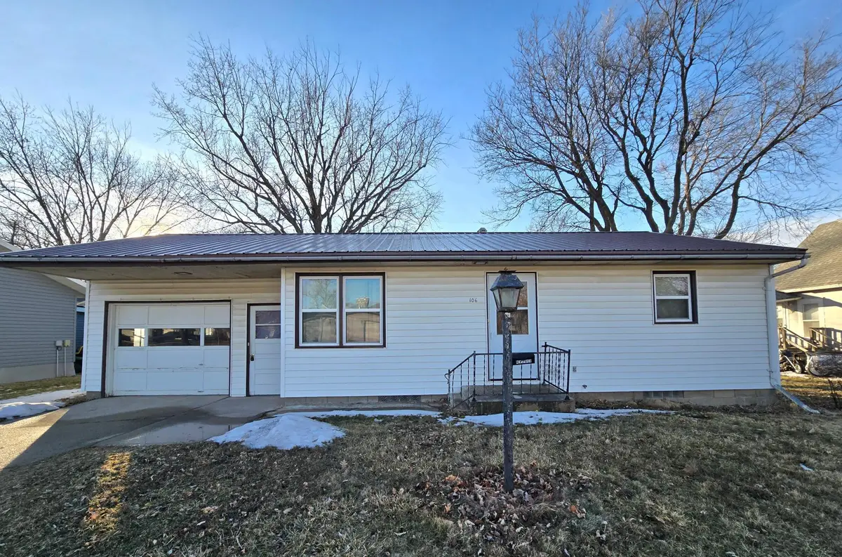 106 8th Avenue Nw, Pipestone, MN 56164 - #1