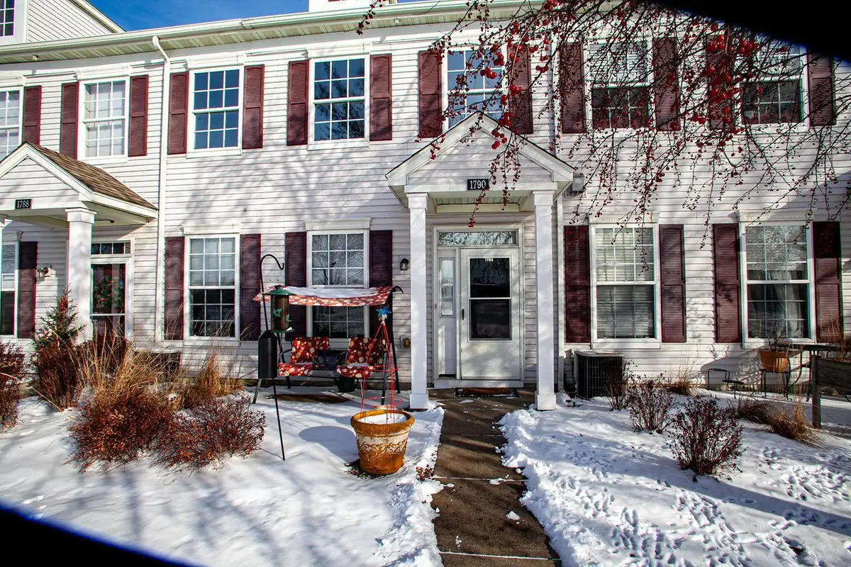 1790 Colonial Street, Shakopee, MN 55379 - #1