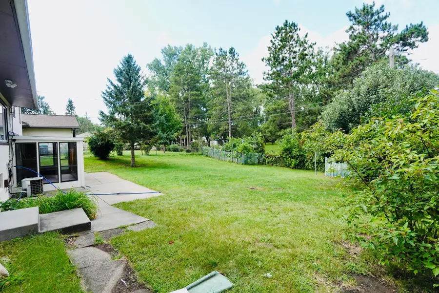 2701 Gerald Avenue, North Saint Paul, MN 55109 - Image #2