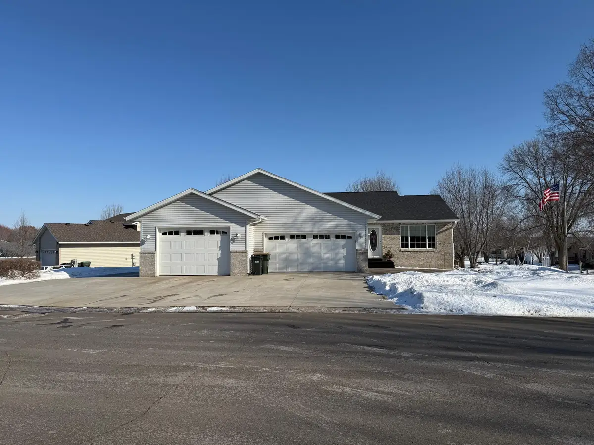 327 Golfview Drive, Albany, MN 56307 - Image #1