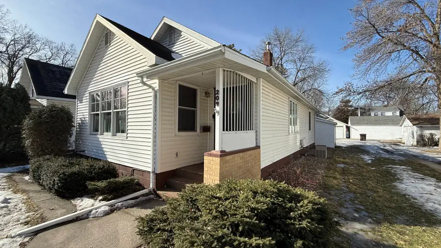 209 N 10th Street, Montevideo, MN 56265 - #2