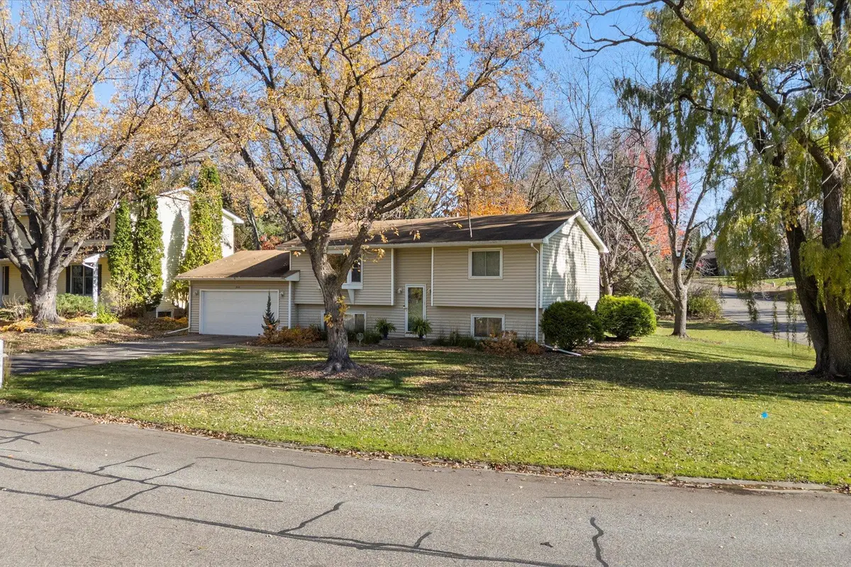 3048 Camelot Circle, Woodbury, MN 55125 - #1