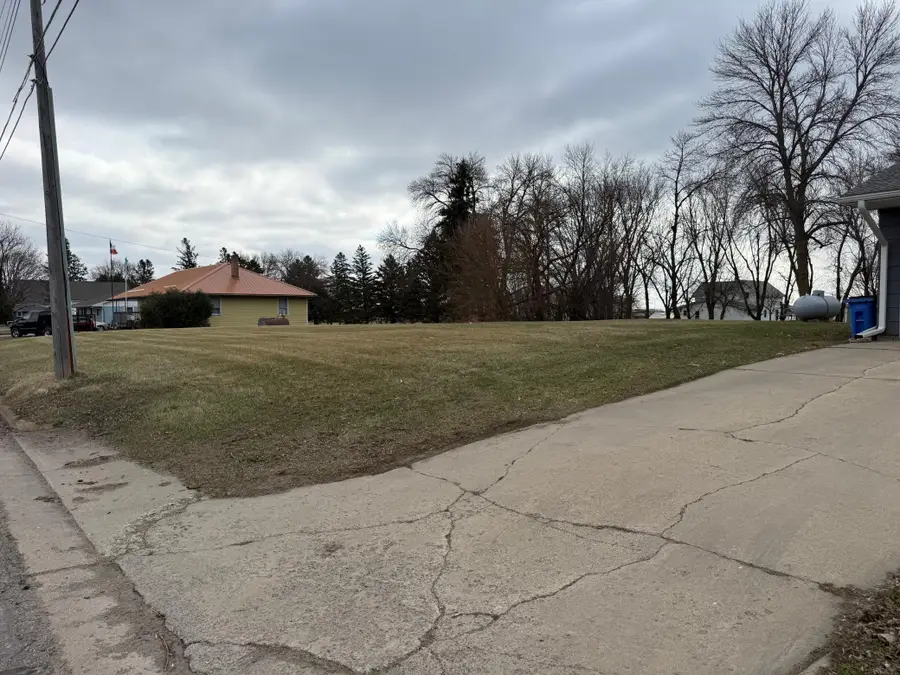 310 W Church Street, Minneota, MN 56264 - #3