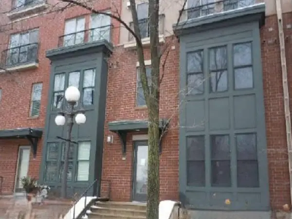 232 8th Street E #232, Saint Paul, MN 55101