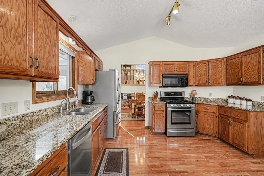 9237 Ashley Terrace, Brooklyn Park, MN 55443 - #3