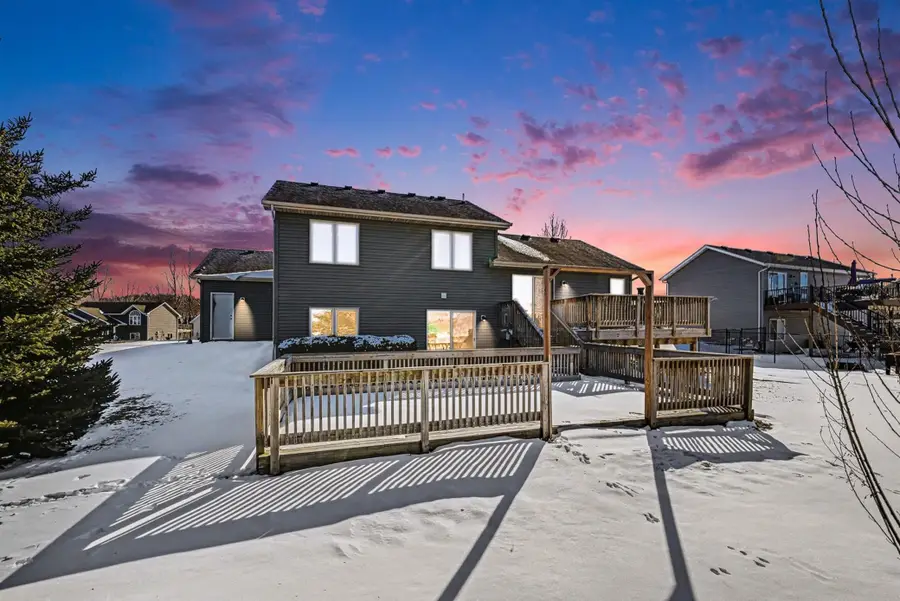 920 Sunrise Lane, Belle Plaine, MN 56011 - #2