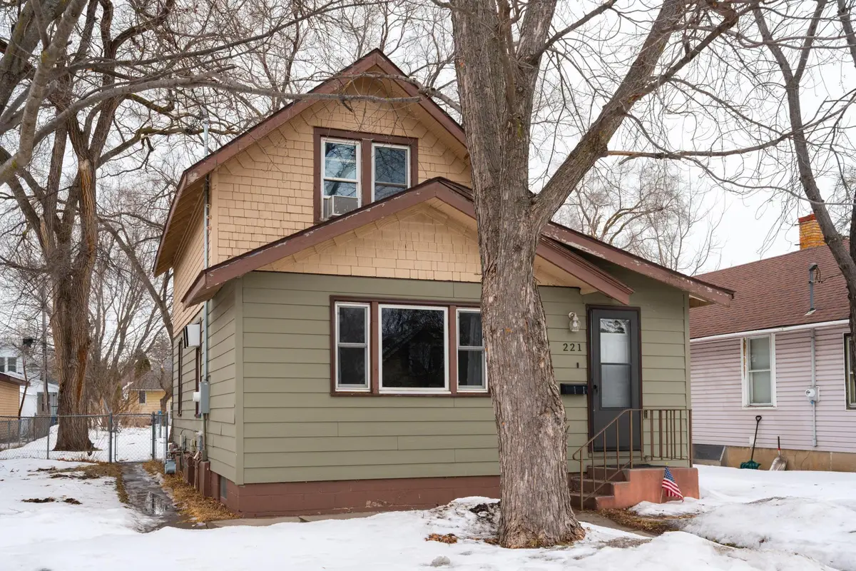 221 25th Avenue N, Saint Cloud, MN 56303 - Image #1