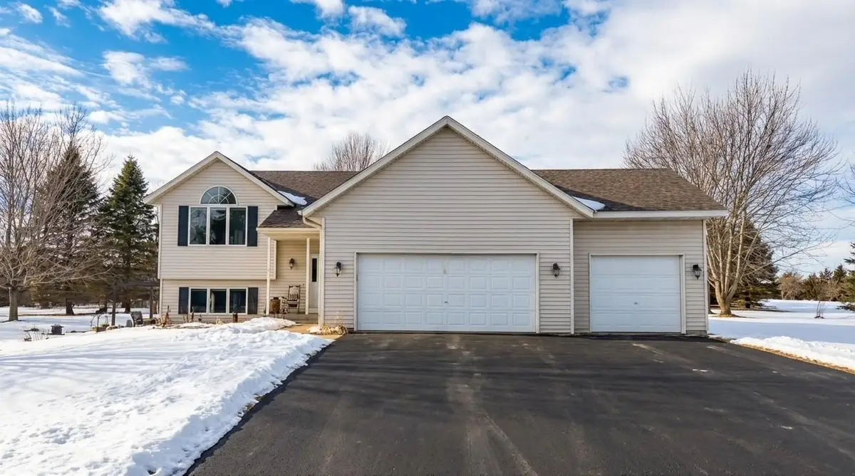 602 Summerfield Circle, Hudson, WI 54016 - #1