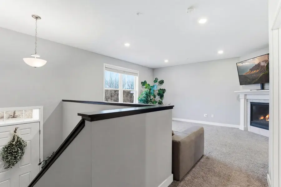 5088 93rd Lane N, Brooklyn Park, MN 55443 - #3