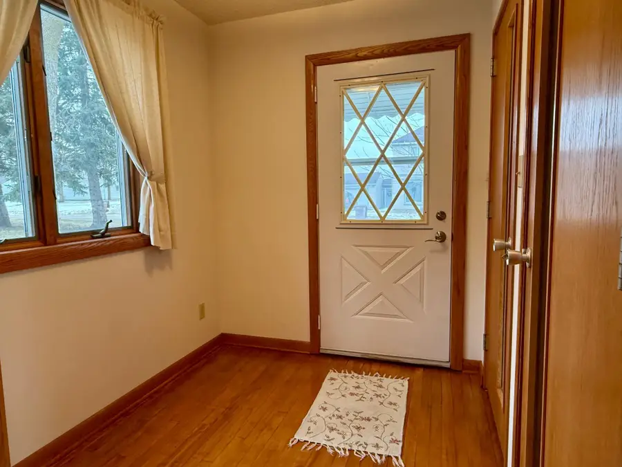 101 E Hawthorne Street, Albert Lea, MN 56007 - #2