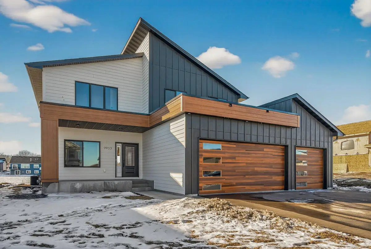 9933 14th Circle Ne, Saint Michael, MN 55376 - Image #1