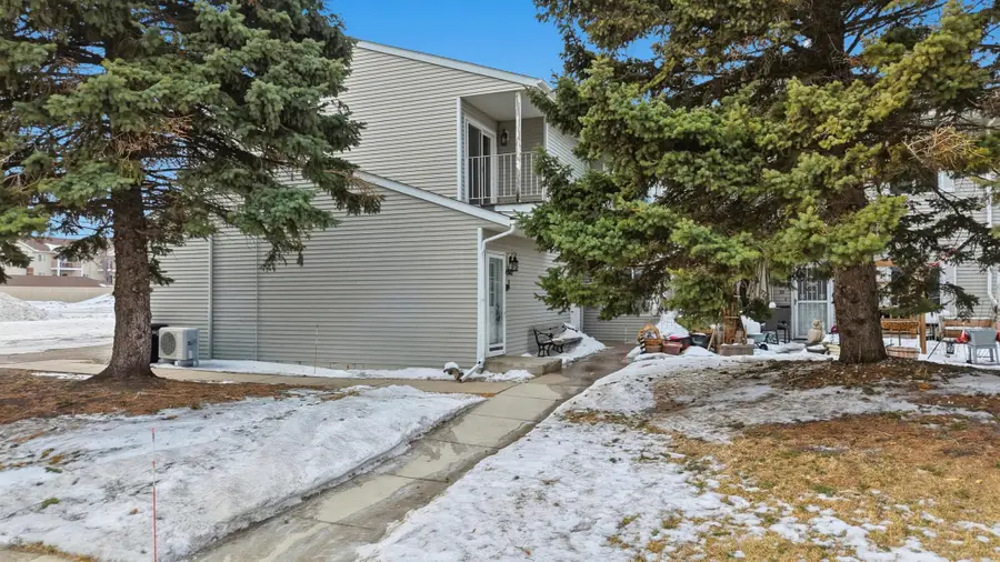 4302 13 1/2 Avenue S #F, Fargo, ND 58103 - Image #3