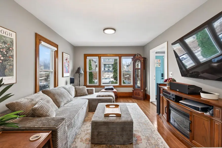 2622 Newton Avenue N, Minneapolis, MN 55411 - #2