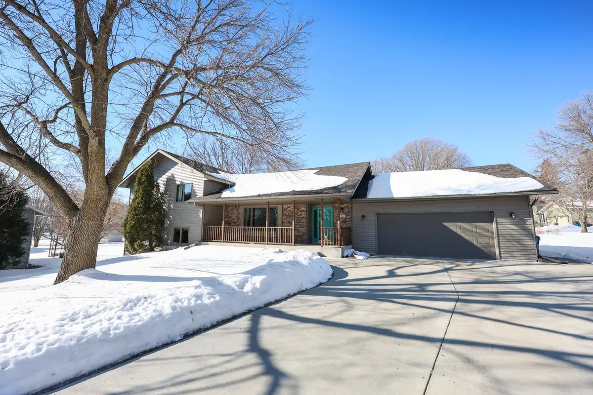 1401 4 1/2 Avenue N, Sauk Rapids, MN 56379 - #1