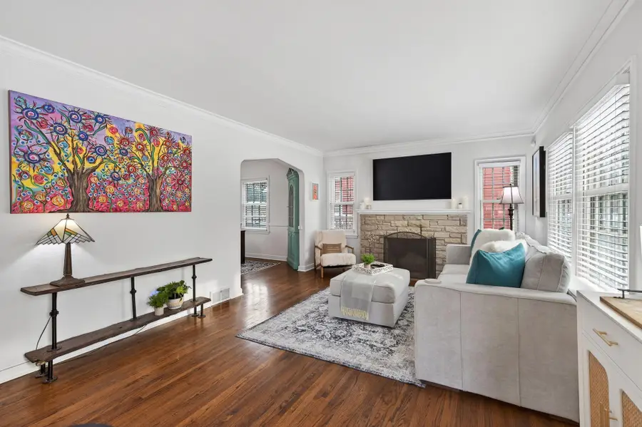 1885 Eleanor Avenue, Saint Paul, MN 55116 - #2