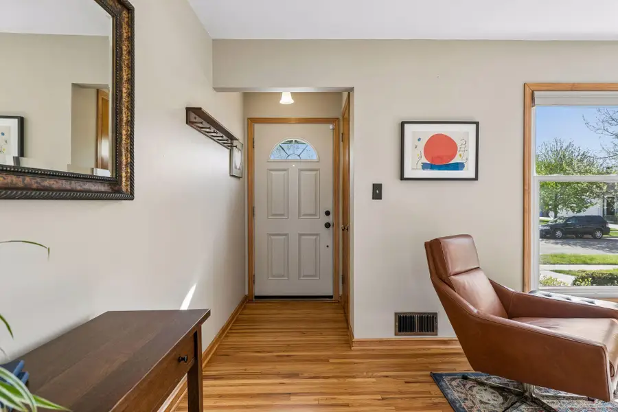 1031 Bowdoin Street, Saint Paul, MN 55116 - #2