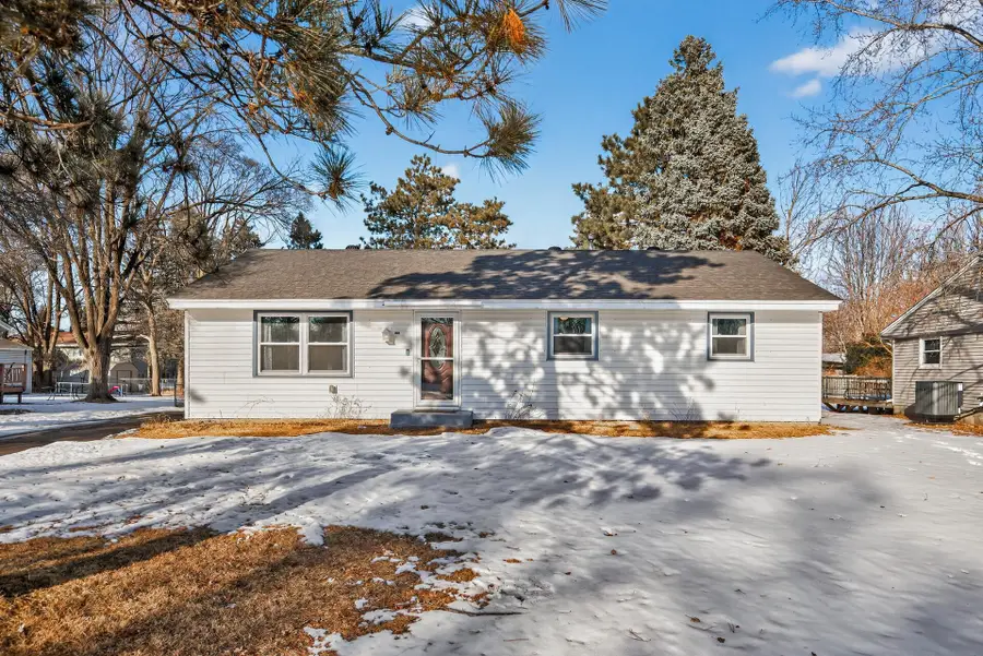 2216 Yellowstone Trail, Brooklyn Park, MN 55444 - #2