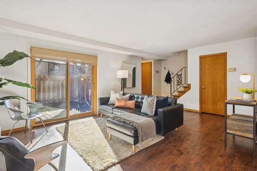 2425 Unity Avenue N, Golden Valley, MN 55422 - #2