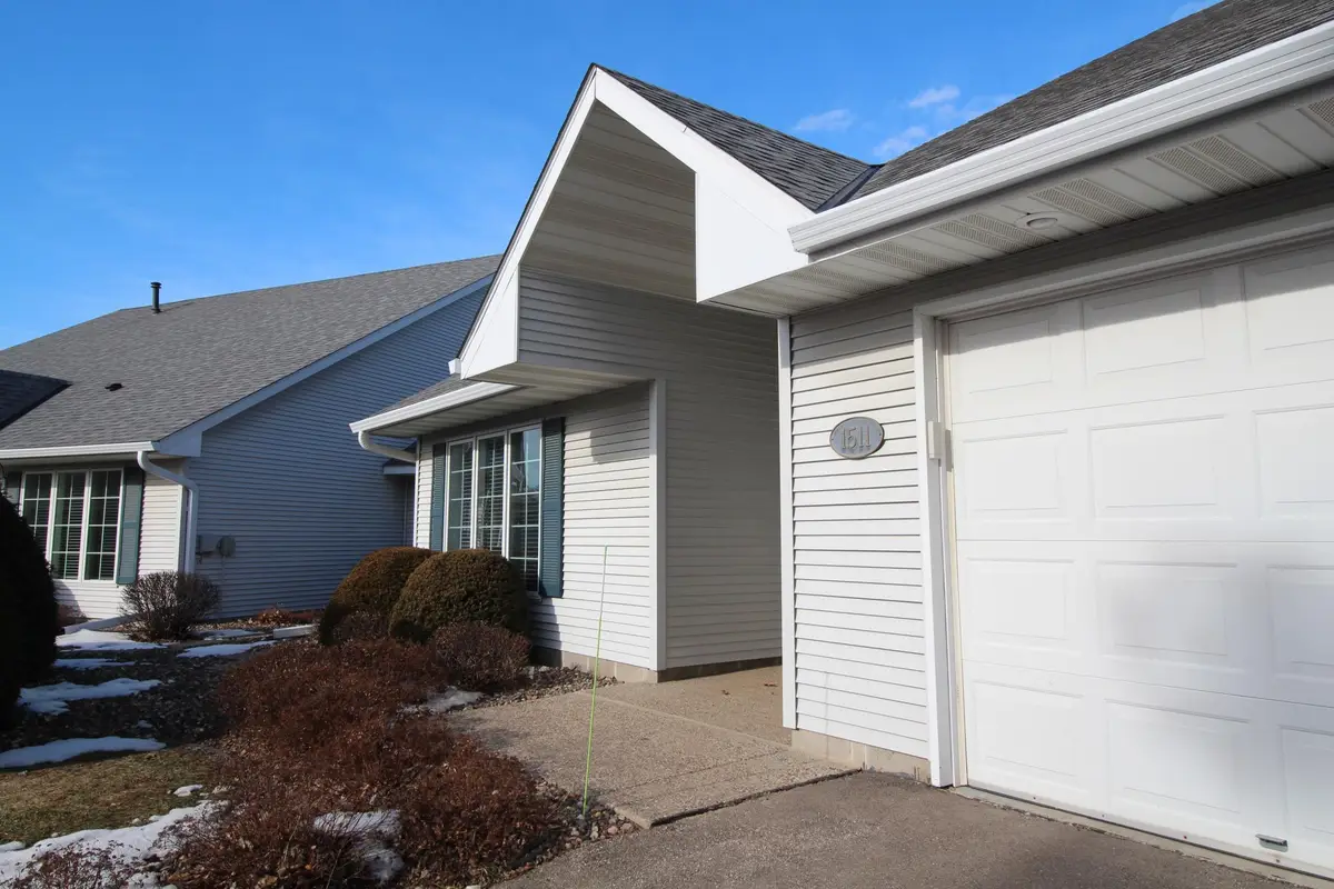 1511 Waters Edge Circle, Northfield, MN 55057 - #1