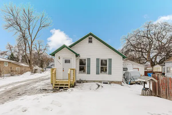 1830 4th Street N, Fargo, ND 58102