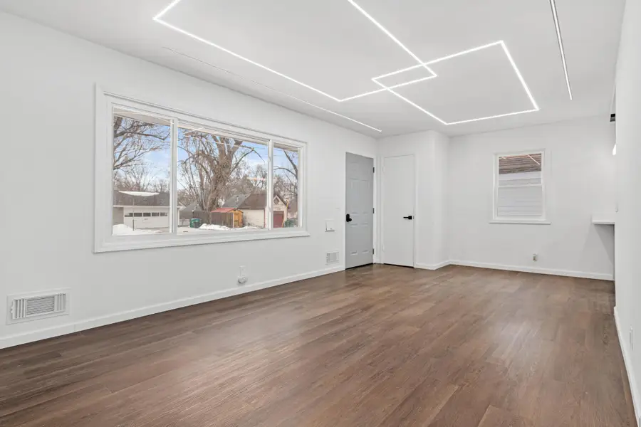 3501 Utah Avenue S, Saint Louis Park, MN 55426 - #3