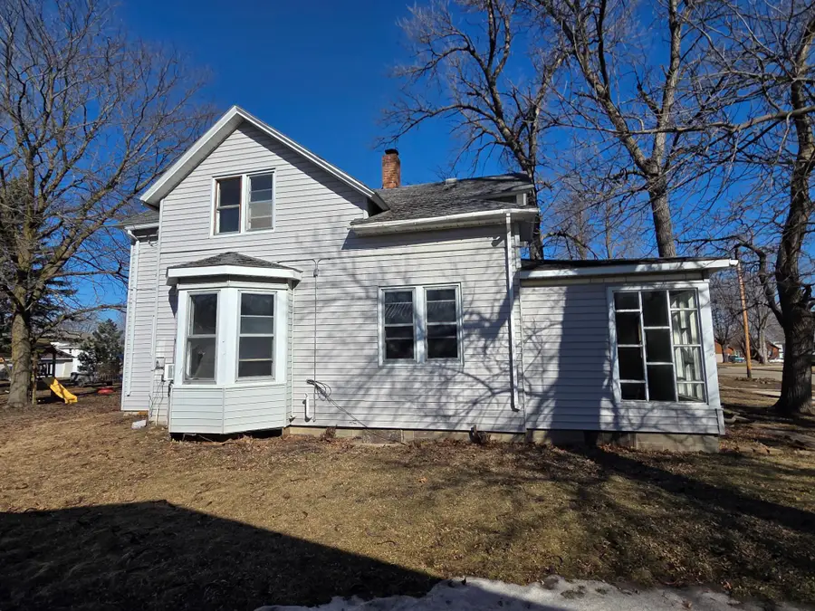 425 6th Street, Tracy, MN 56175 - #3