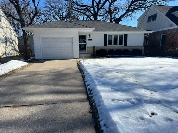 7441 Girard Avenue S, Richfield, MN 55423