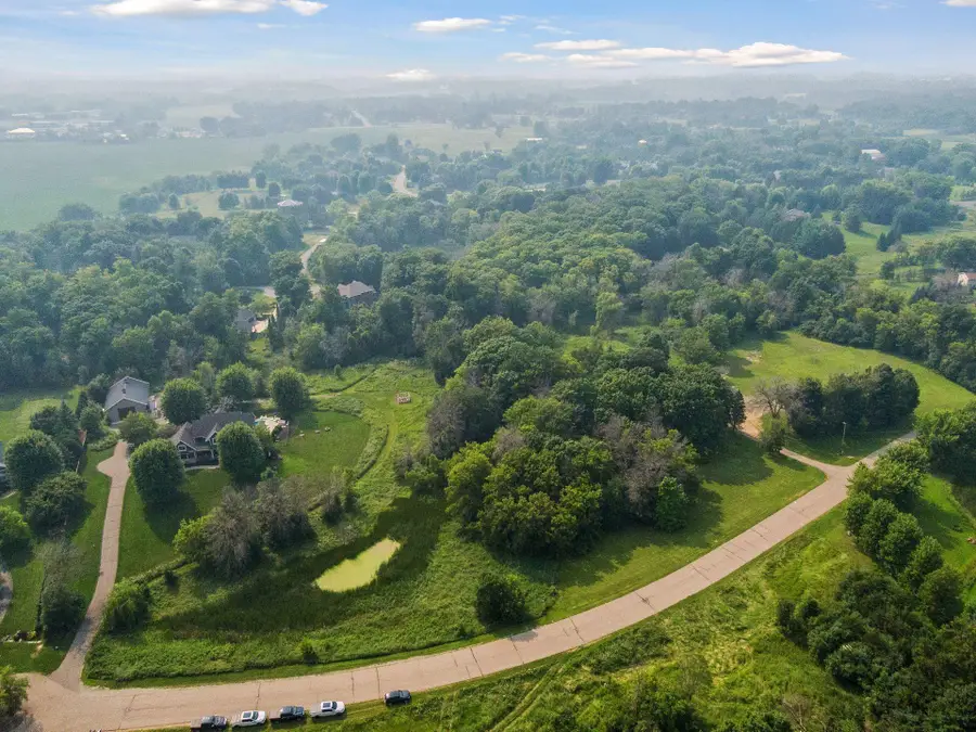 2211 Heritage Trail, Maple Plain, MN 55359 - #2