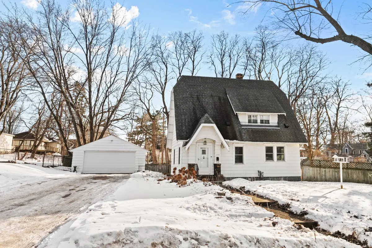 2714 9th Avenue E, Saint Paul, MN 55109 - Image #1