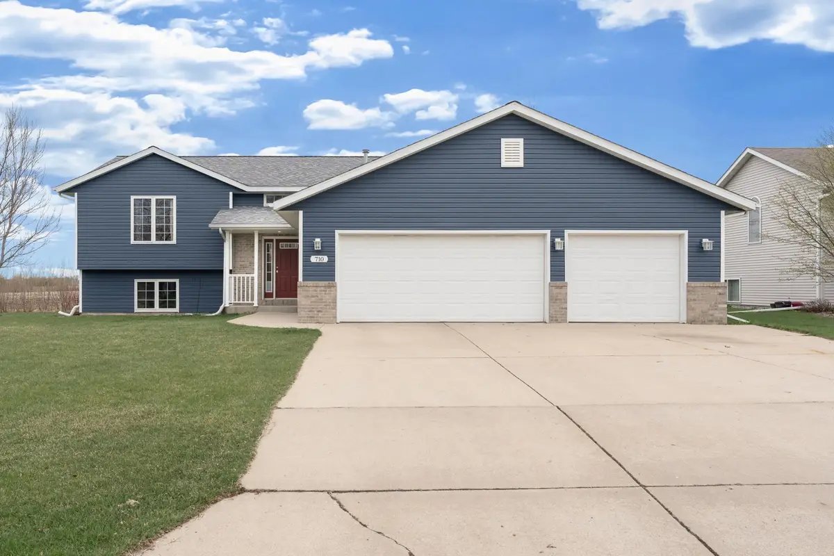 710 Lee Street Ne, Owatonna, MN 55060 - #1