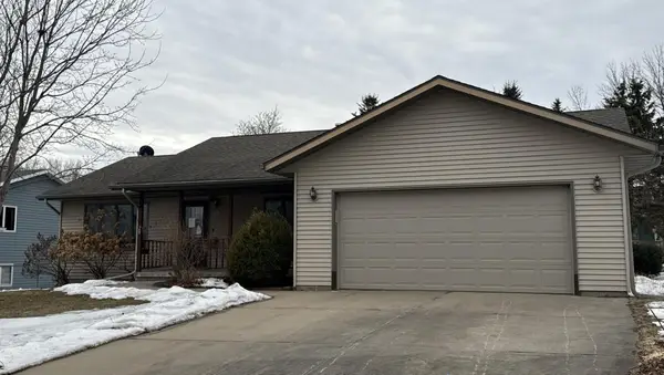 28 Mitchell Drive, Faribault, MN 55021