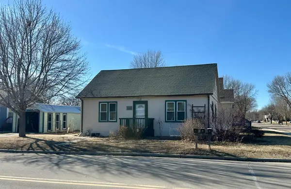 217 N Blue Mound Avenue, Luverne, MN 56156