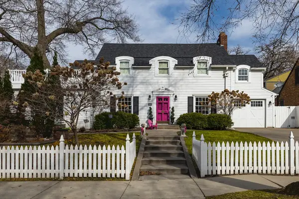 4058 Sunnyside Road, Edina, MN 55424