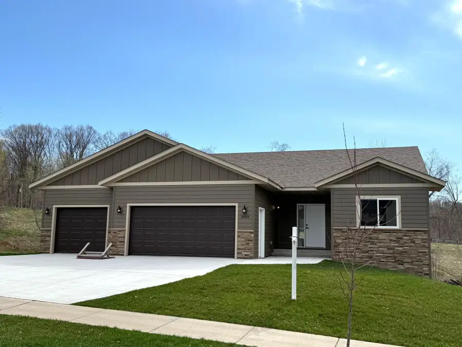 2804 Oak Lawn Drive, Northfield, MN 55057 - #2