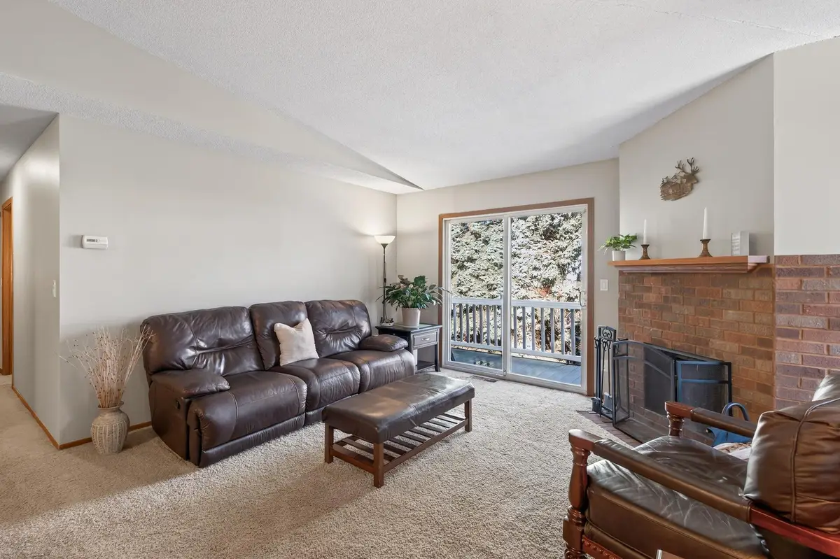 1046 E Travelers Trail #39, Burnsville, MN 55337 - #1