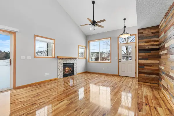 10978 178th Avenue Nw, Elk River, MN 55330