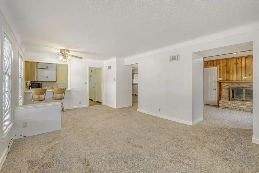 6424 Baker Avenue Ne, Fridley, MN 55432 - #2